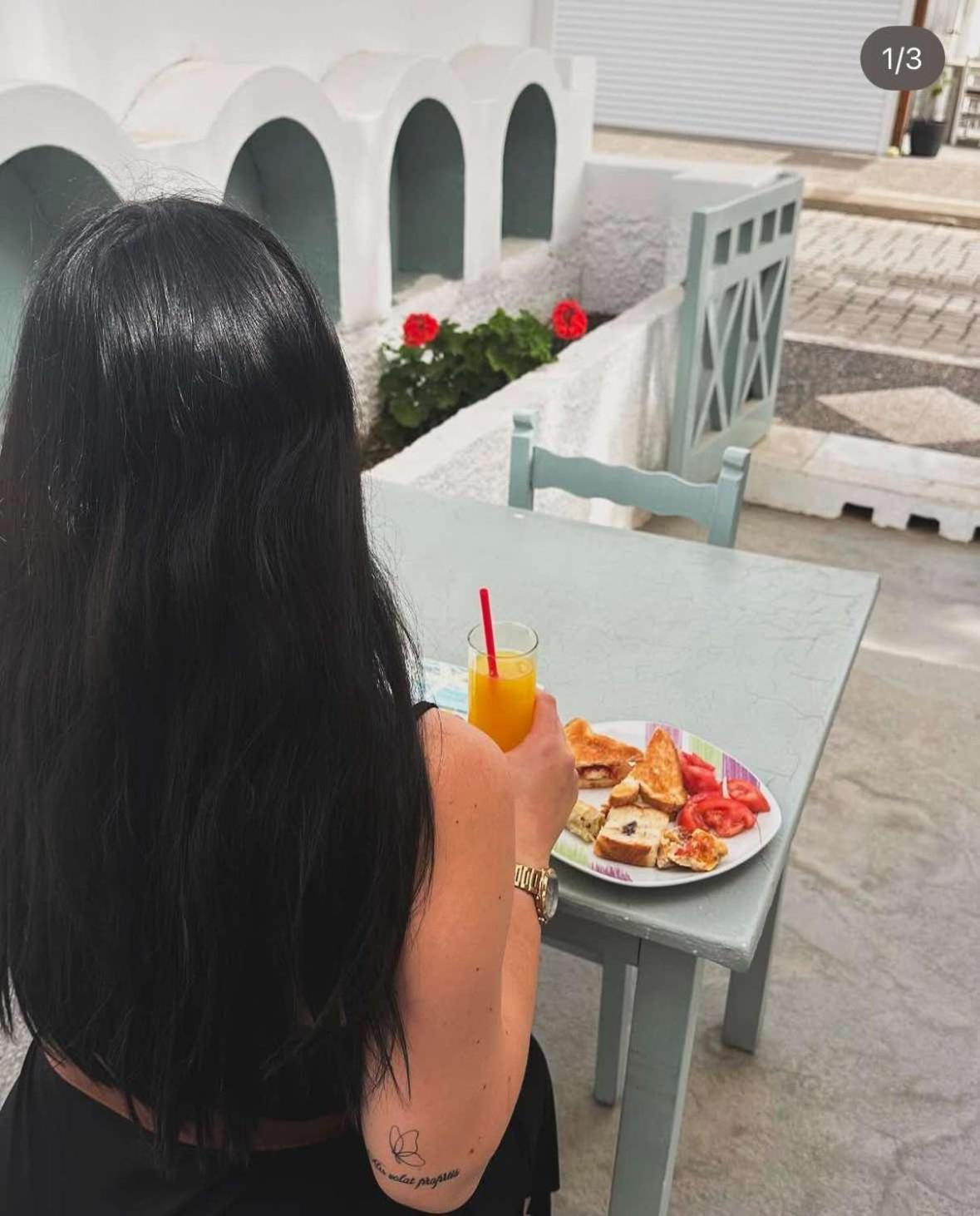 Lefkothea Hotel Kamári المظهر الخارجي الصورة